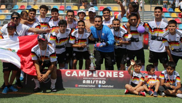 Unión Perú campeón de Copa de la categoría Máxima