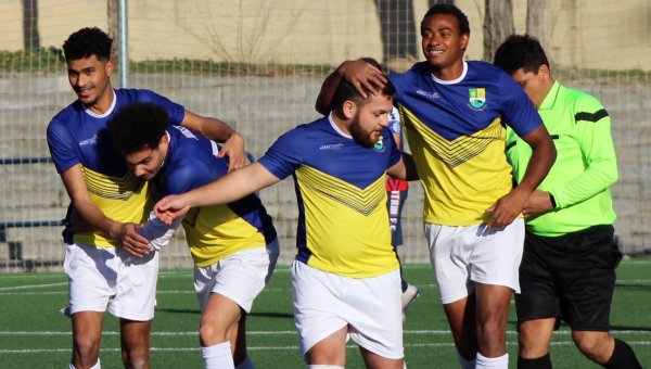 MAXIMA, 8 equipos lucharán por el título, mientras otros 8 encenderán la Copa Amistad